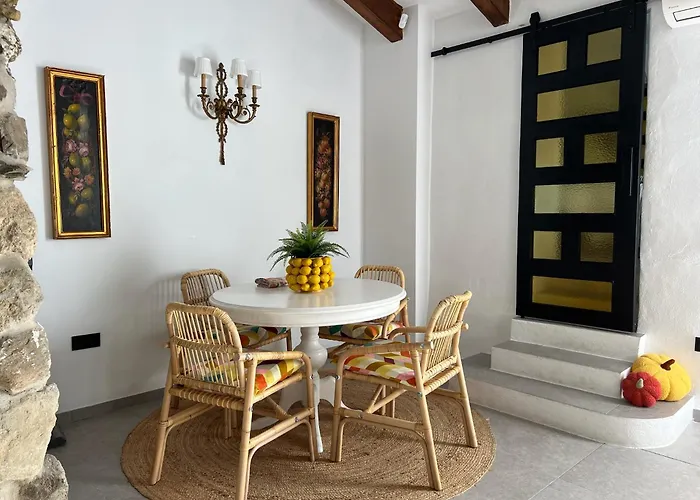 Lemon House